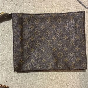 Louis Vuitton Monogram Clutch⭐️